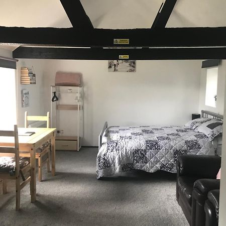 Robyns Nest, Self Catering Cottage Welshpool Luaran gambar